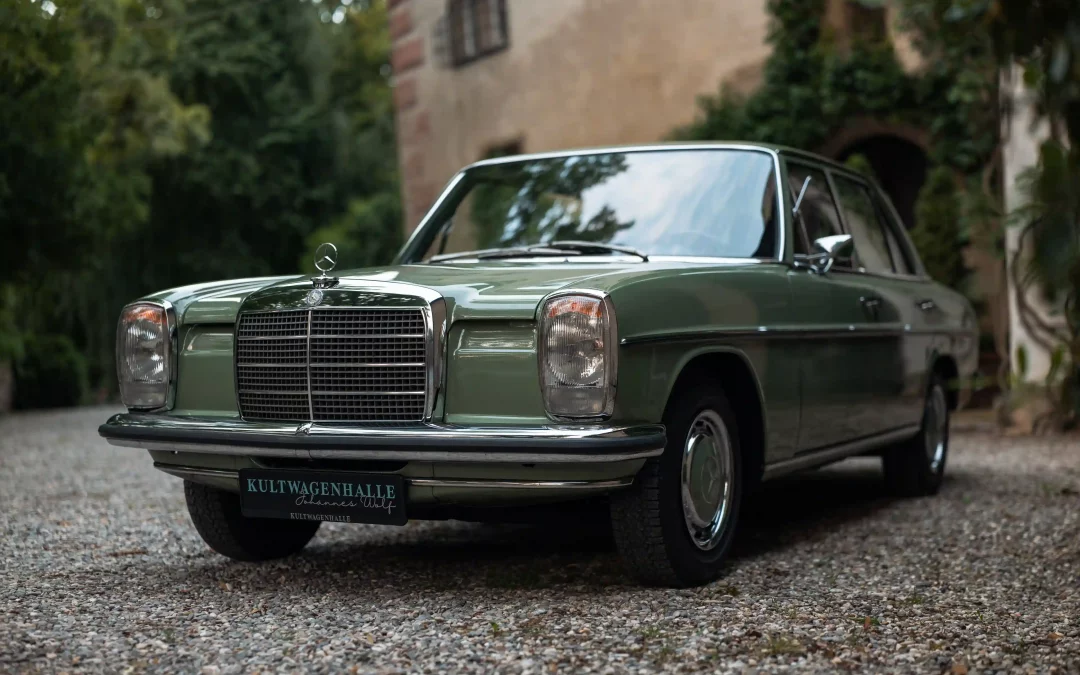 Mercedes Benz 220D W115