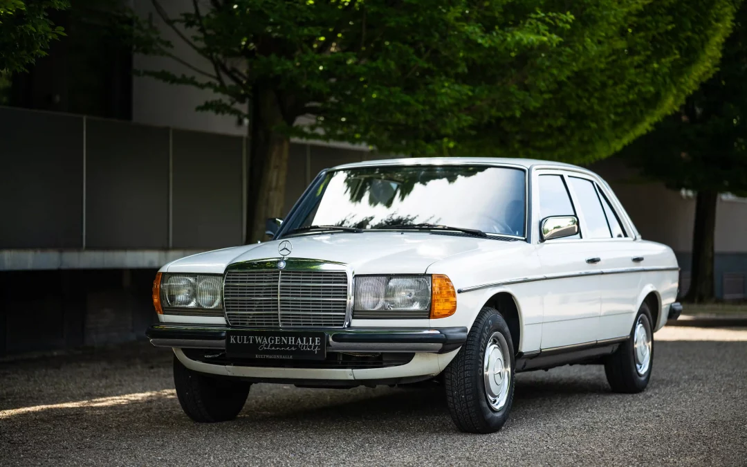 Mercedes-Benz 240D W123