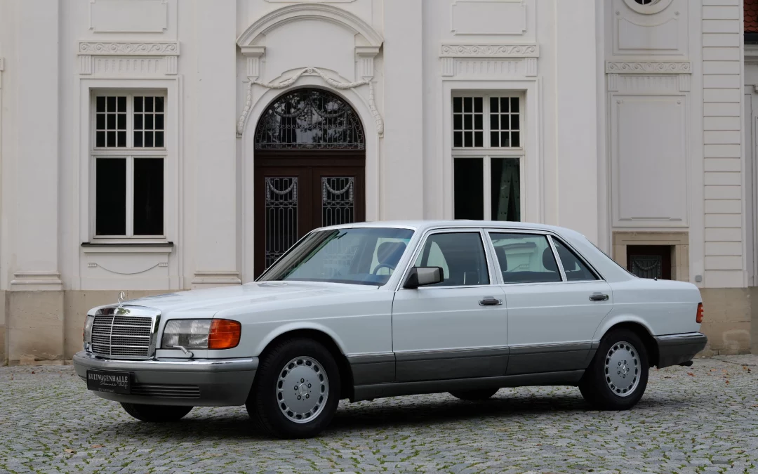 Mercedes-Benz 560SEL V126
