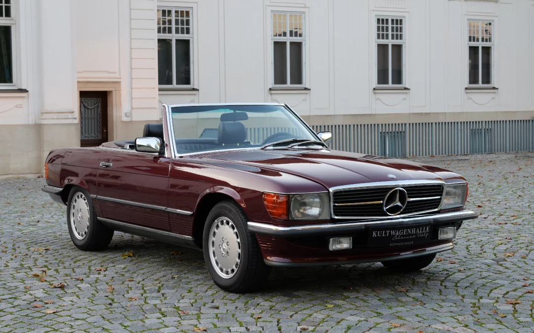 Mercedes-Benz 300SL R107