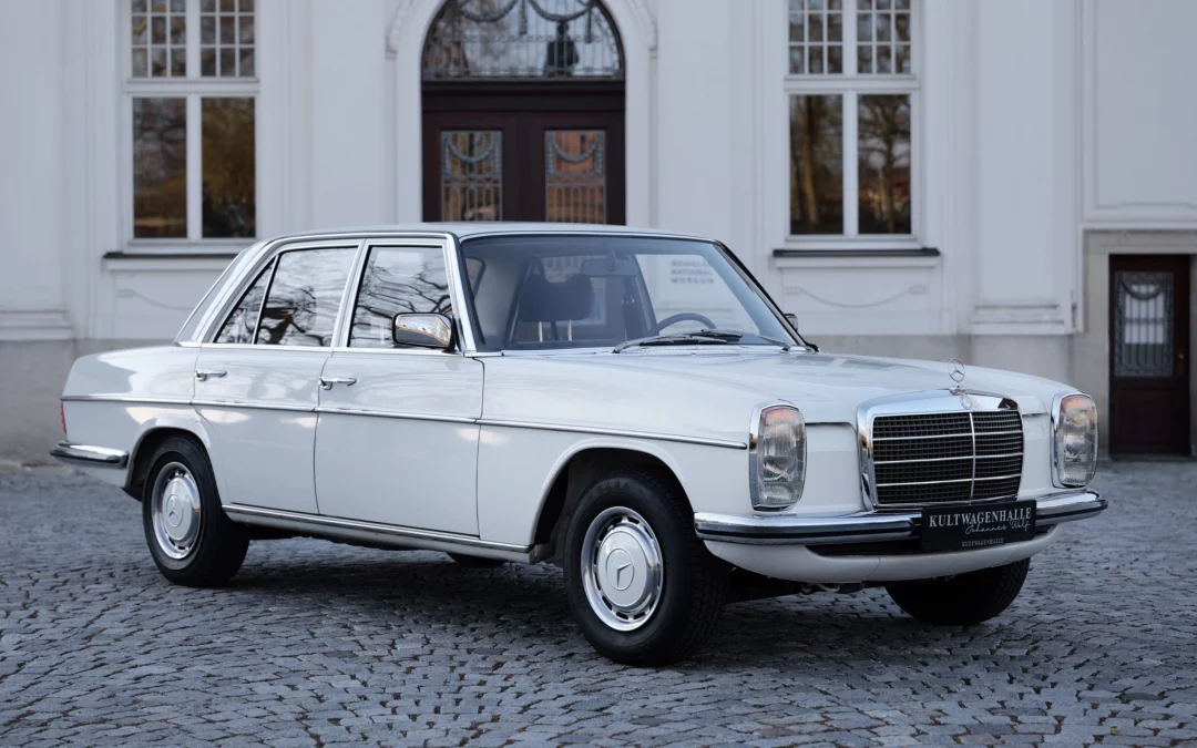 Mercedes-Benz 280E W114