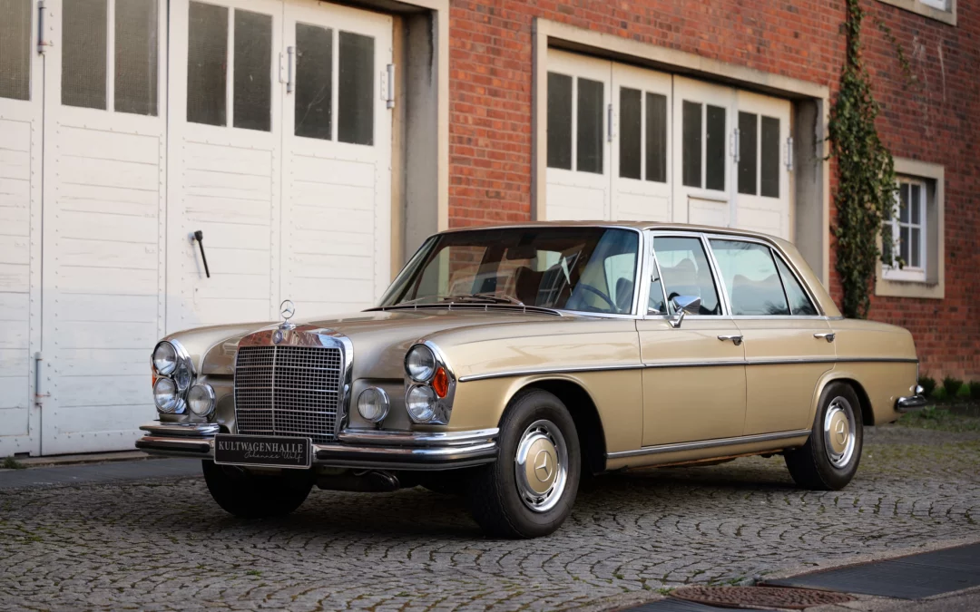 Mercedes-Benz 300SEL 6.3 W109