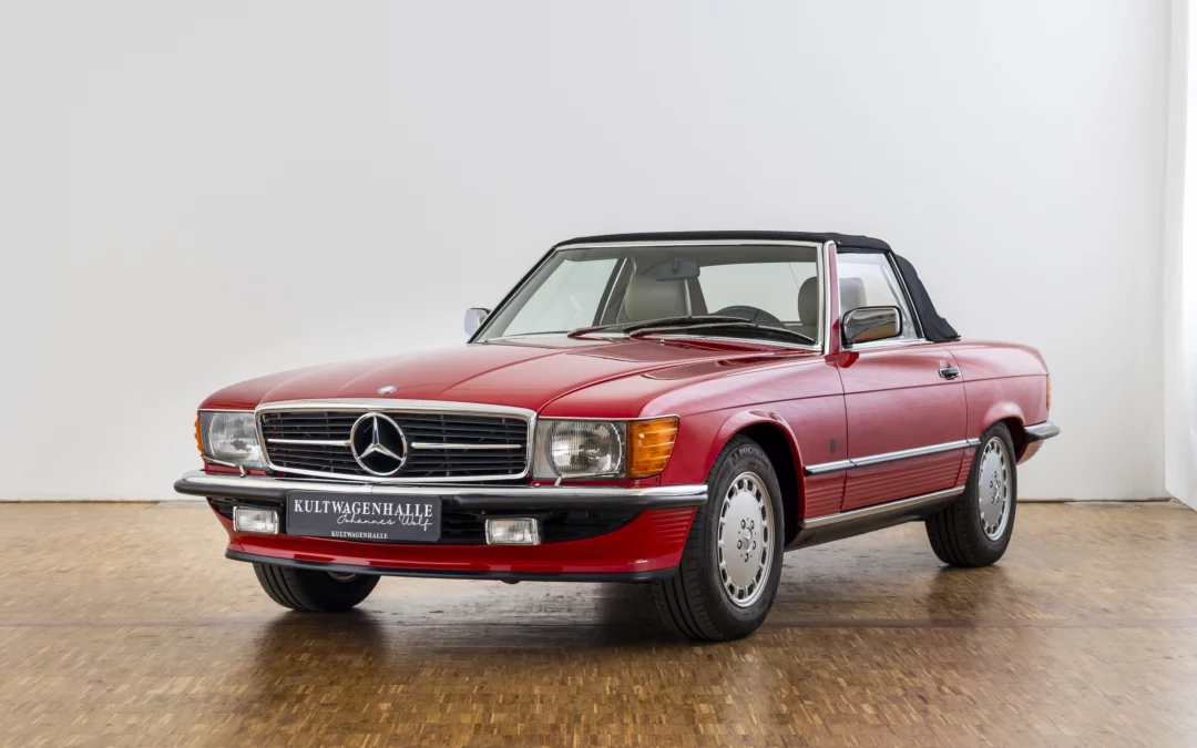 Mercedes-Benz 300SL R107