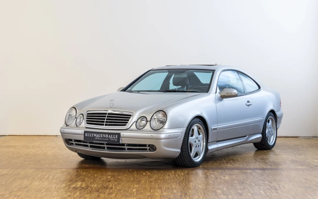 Mercedes-Benz CLK 55 AMG C208