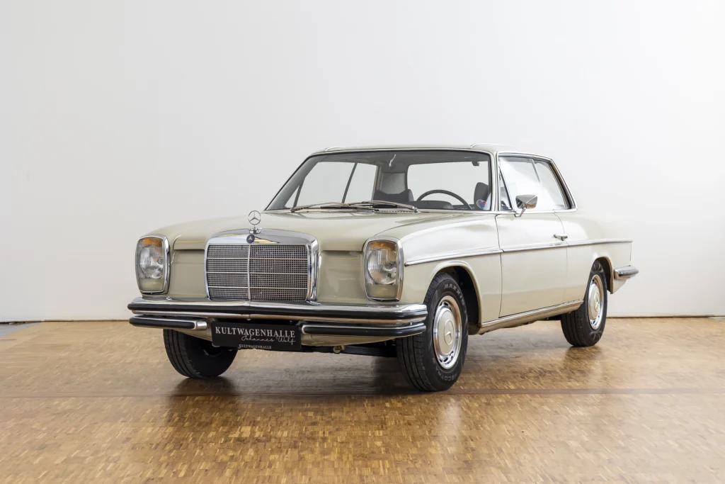 Mercedes-Benz 250 CE W114